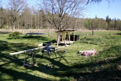 Keine Sauna, keine Stuga, sondern ein Hühnerstall. Langsam nimmt er Formen an. Keine Sauna, keine Stuga, sondern ein Hühnerstall. Langsam nimmt er Formen an.